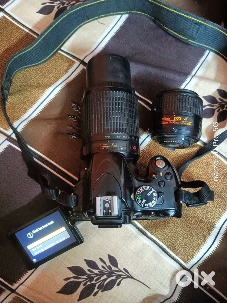 Nikon d5100 flip display with double lens