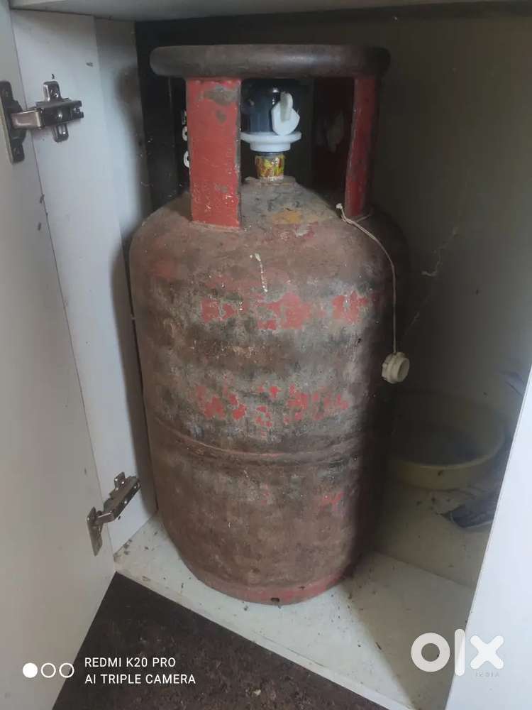 Kitchen stove and Gas