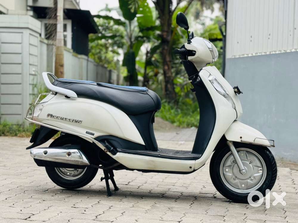 2018 Model Access 125 bs4