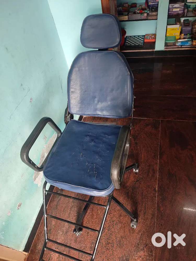 Beauty parlour chair cum bed adjustable threading Chair