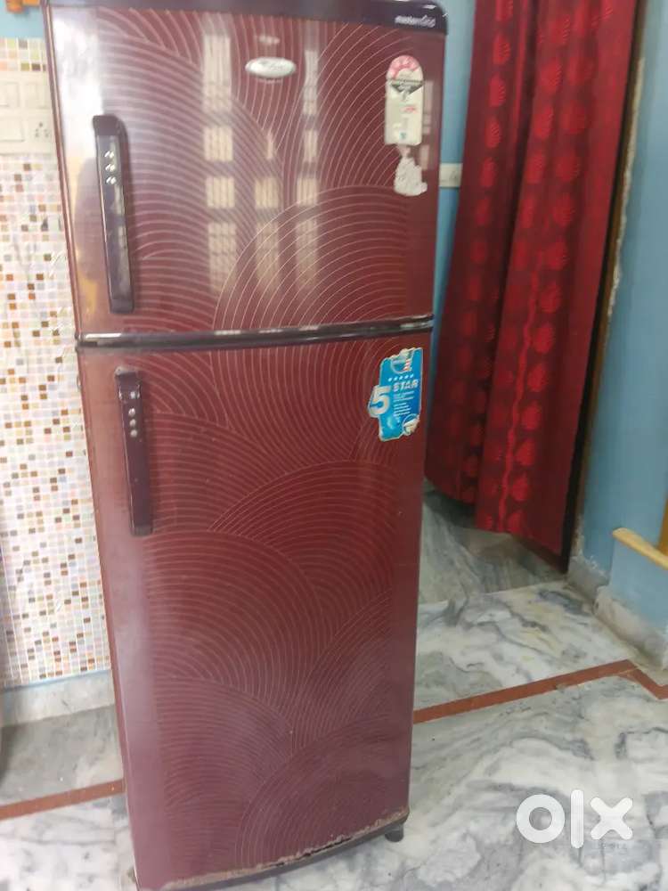 Whirlpool Double door Fridge 245 Ltrs