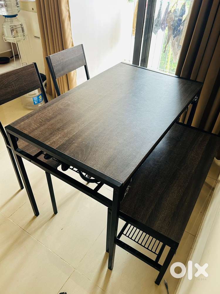 Dining table 4 seater