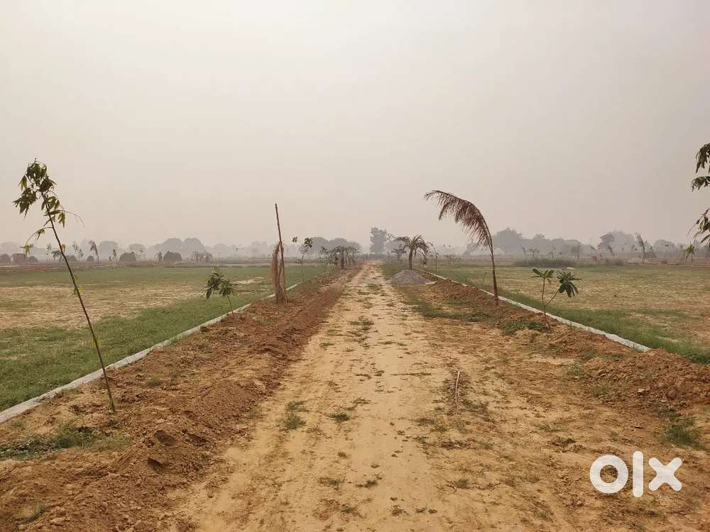 1000Foot plots Available on main Highway in gated colony