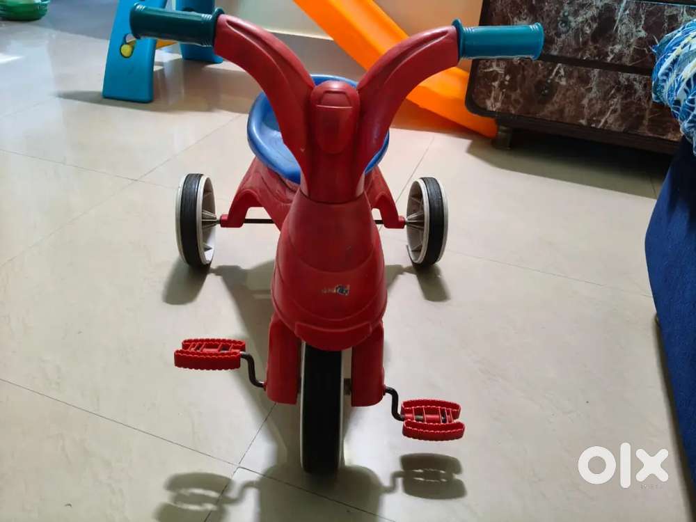 Tricycle for kids