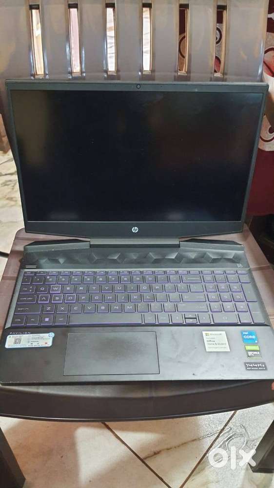 HP Pavilion Gaming Laptop with PS5 Controller and Boat headphone sell