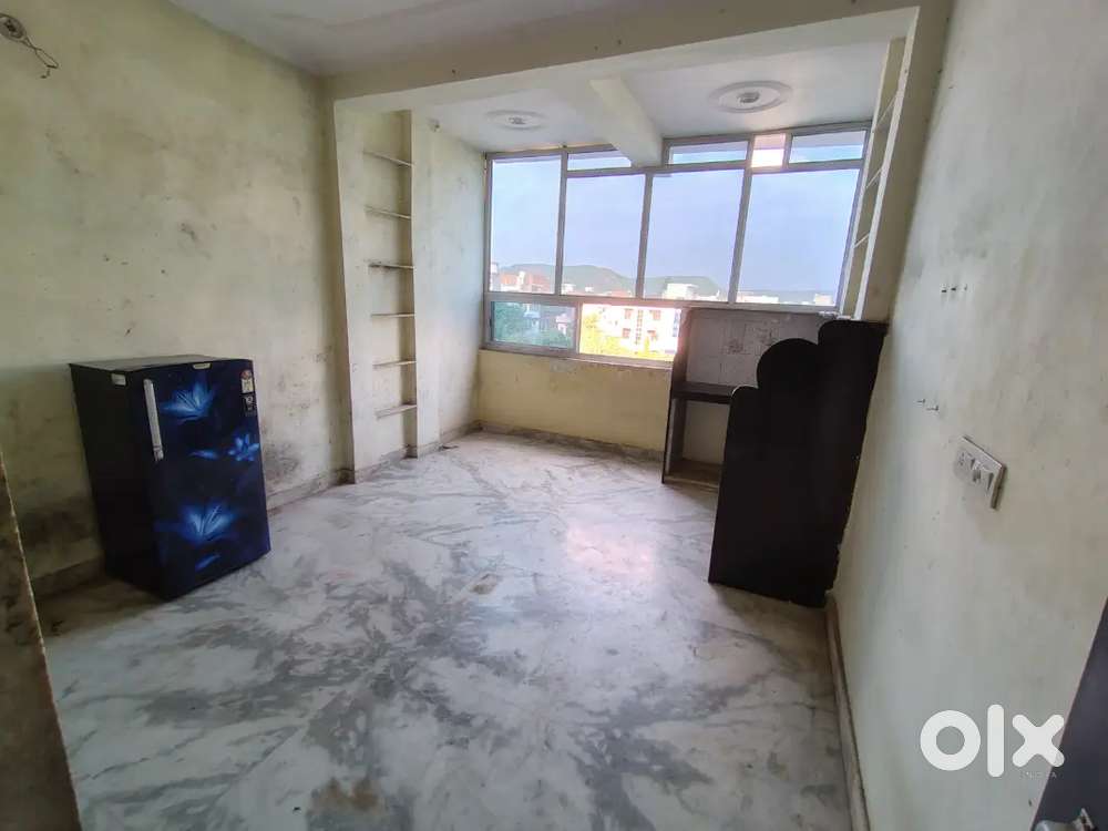 2bhk house independent 7k rent only family nd girls