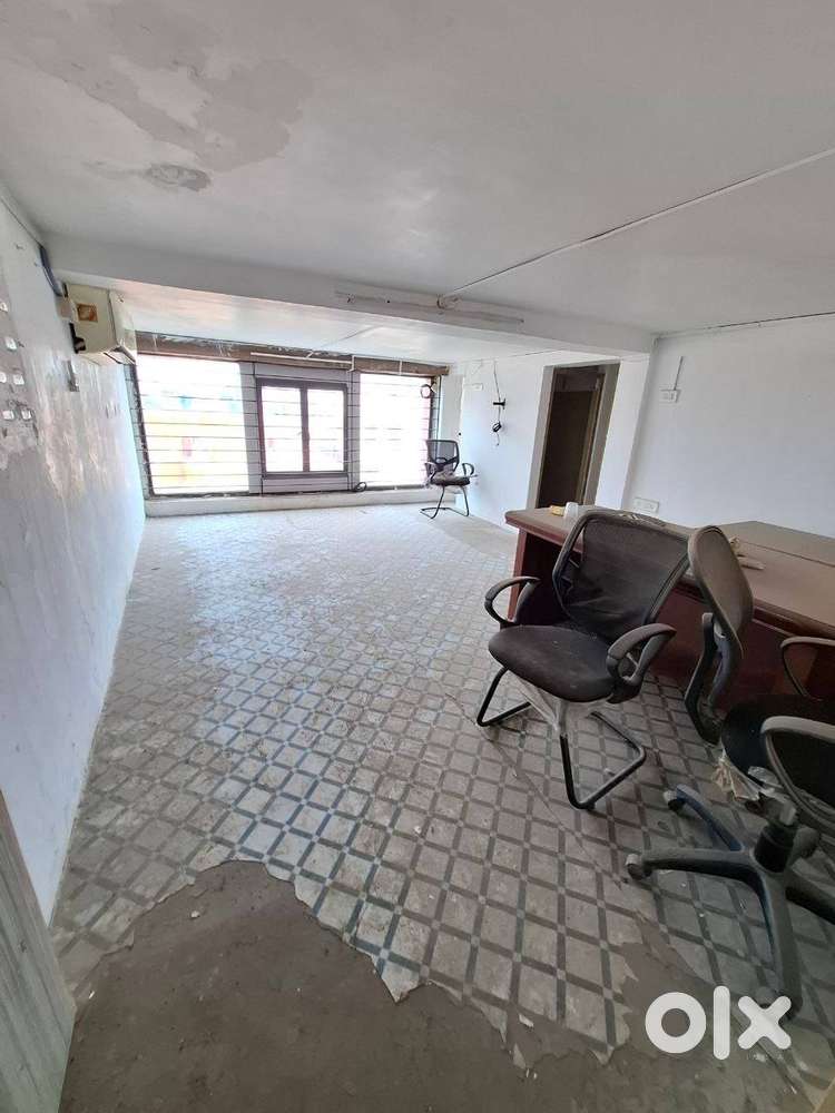 COMMERCIAL Property with Land - SALE - Periyar Pathai, Choolaimedu