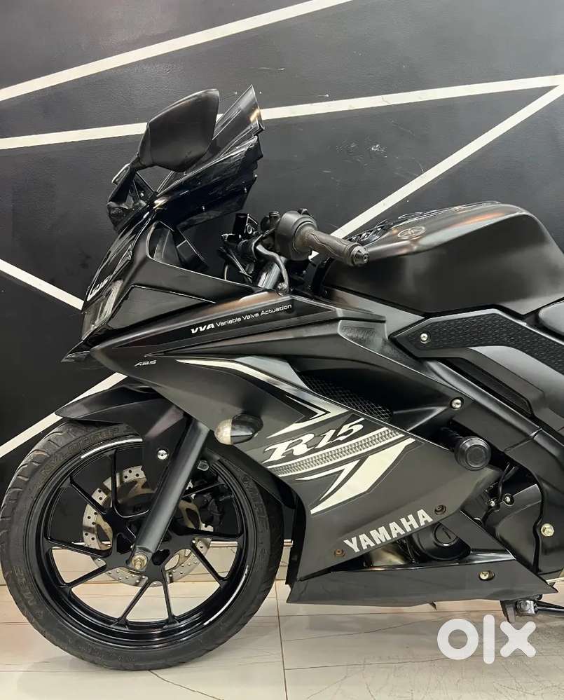 Yamaha R15 V3