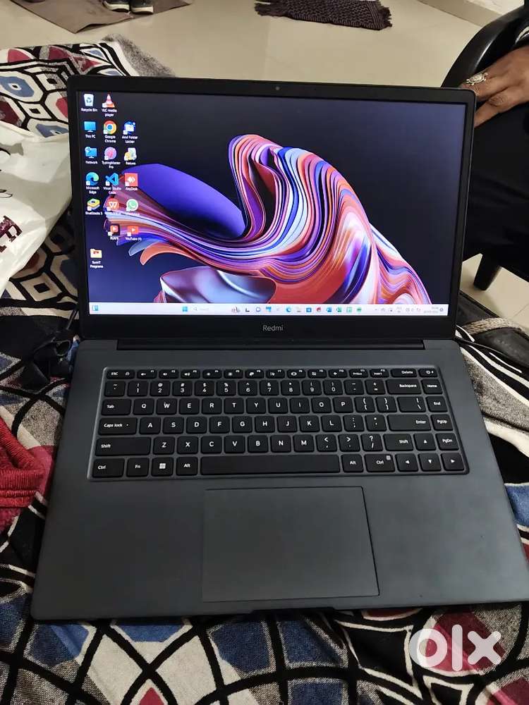 Redmibook pro Core i3 8 256 ssd