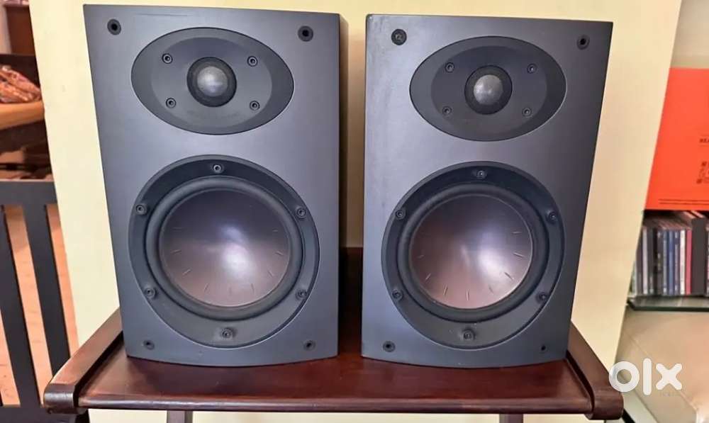 Mordaunt short aviano 2 bookshelf speakers for sale..