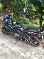 Pulsar 220 f
