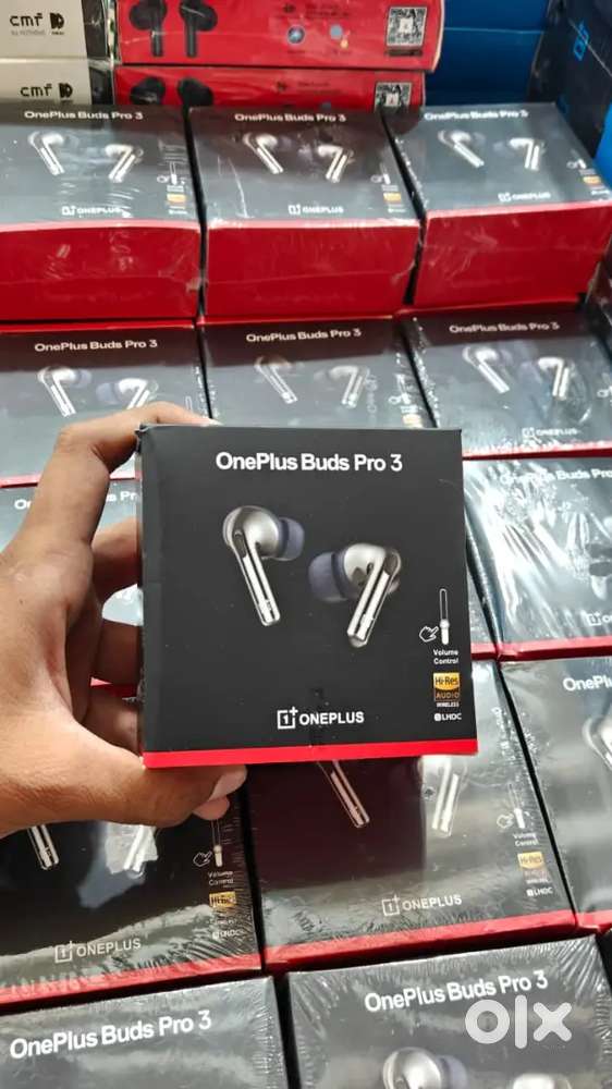 Airbirds lene ke liye contact Karen