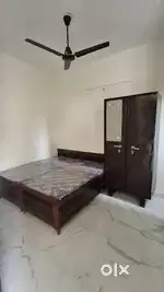 1rk indepndt rooms near gillco swaraj enclave 127 kharar shivalik city