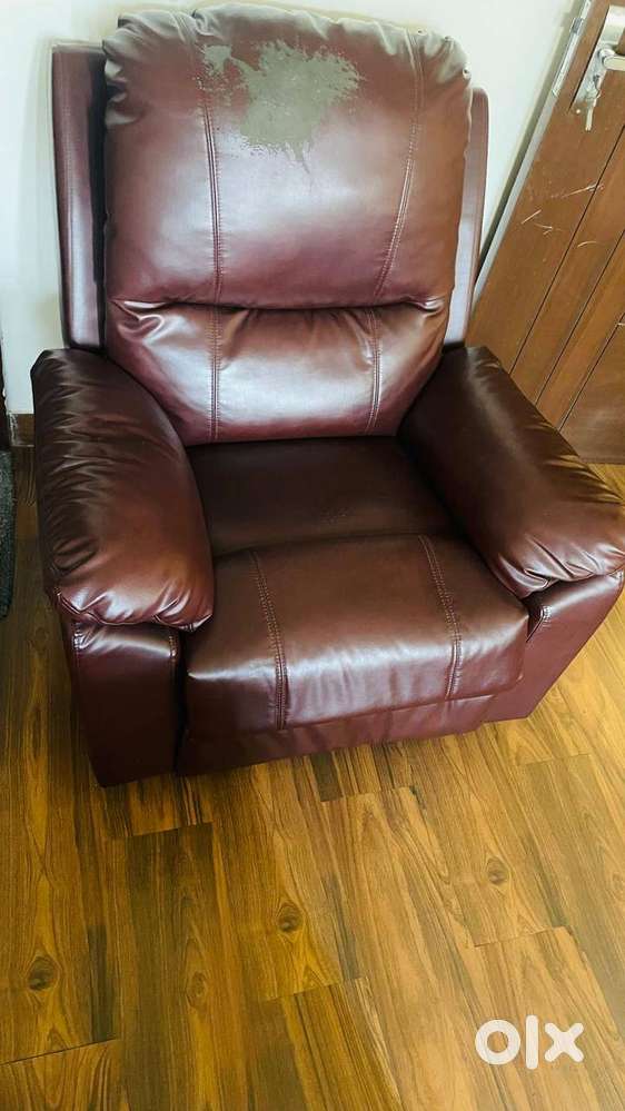 Godrej Make Recliner