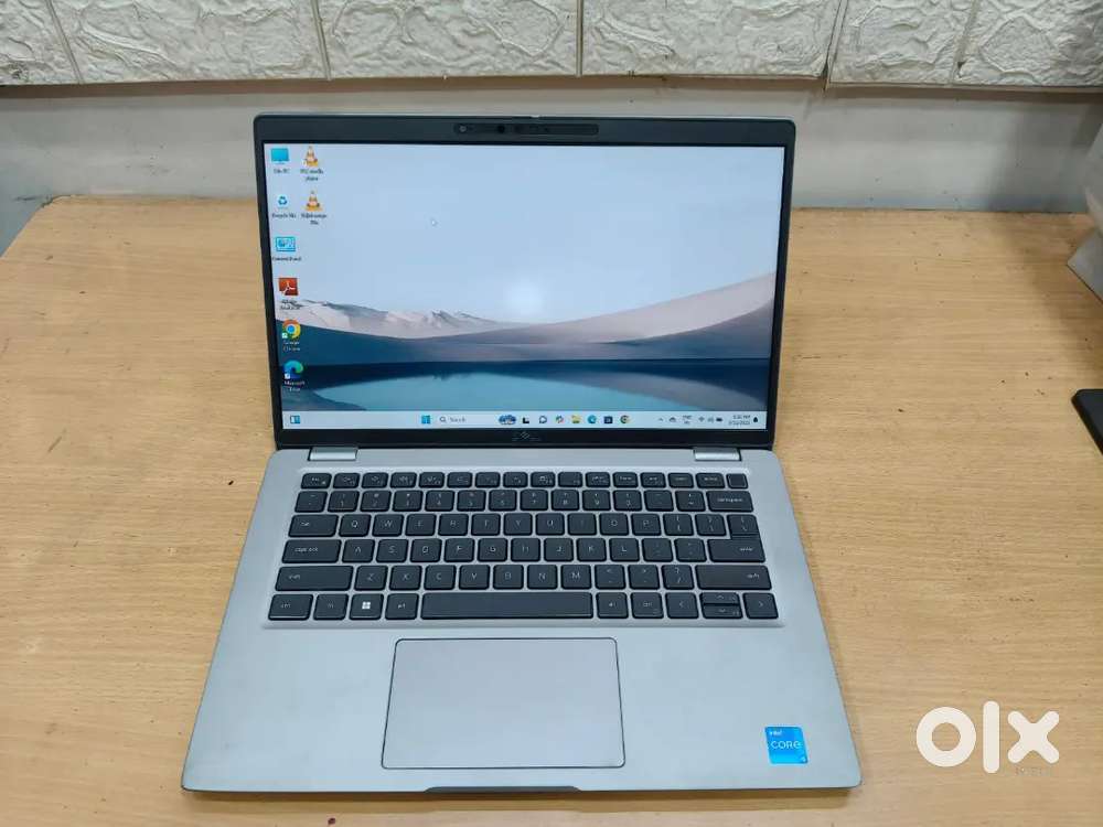 Dell Latitude 5430 slim Laptop/Core i5 12th Gen/16GB Ram Pure silver