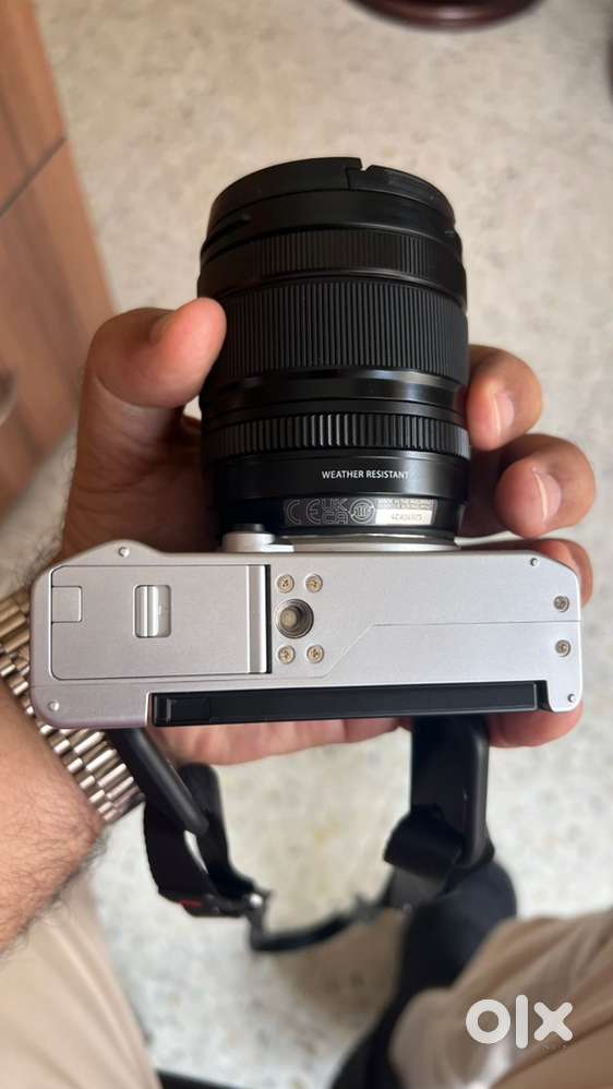 Fuji XM5 camera with SmallRig grip
