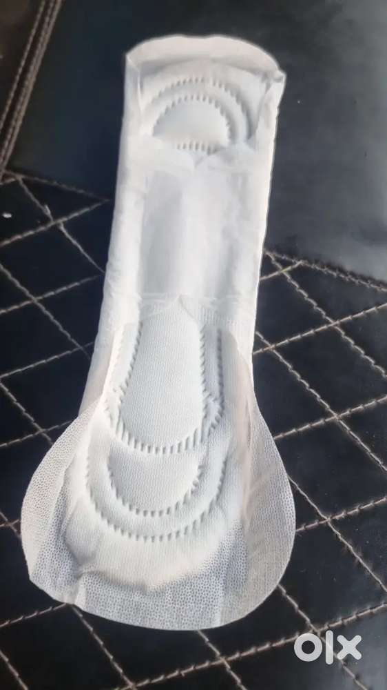 Sanitary pads making machine fully automatic