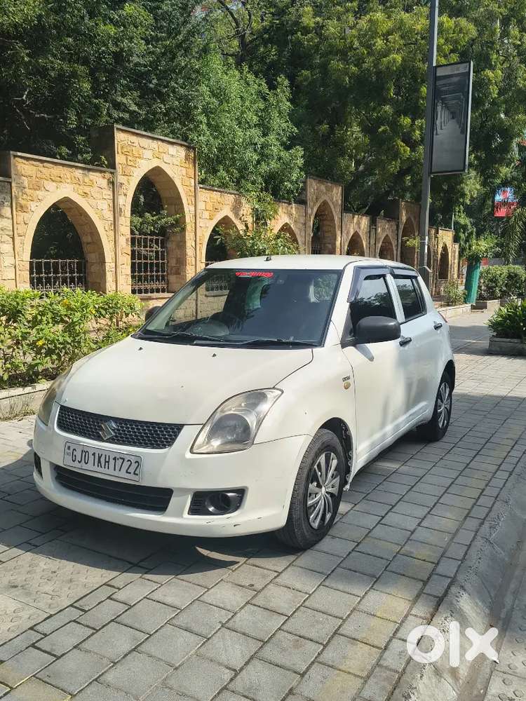Maruti Suzuki Swift 2011 Diesel 2nd owner
