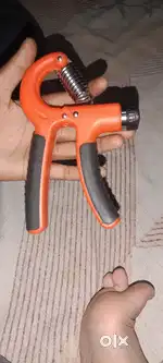 Hand griper