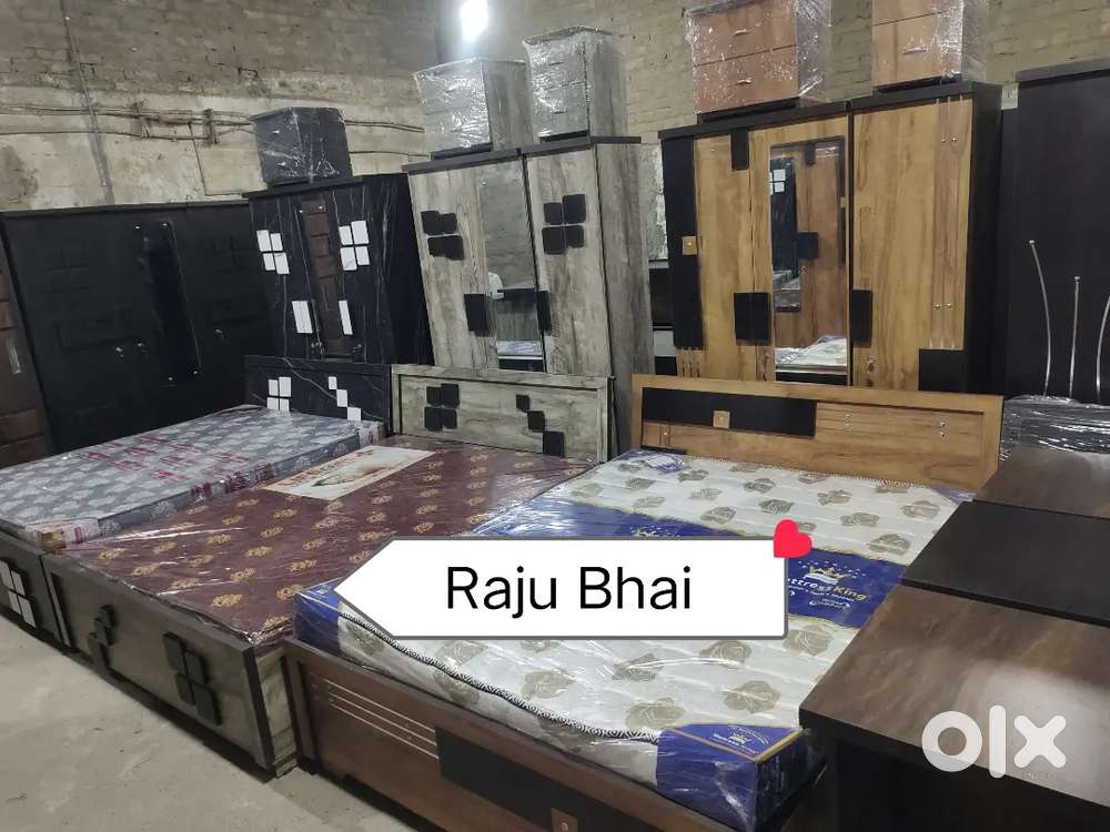 Double bed with 3door wadrobe