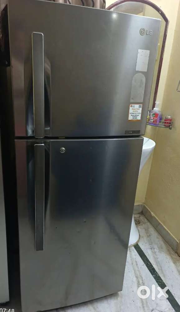 LG DOUBLE DOOR 240 LITERS