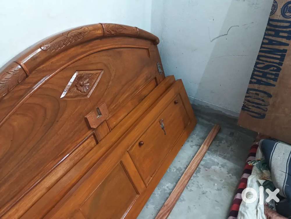 5/7 Box Bed Totally new condition at 24000