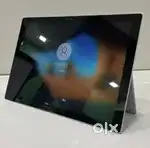 Surface Pro4 Intel i5 ,8 GB