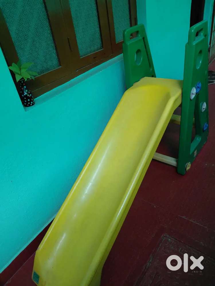 Play school items
