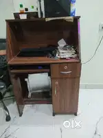 Computer  table
