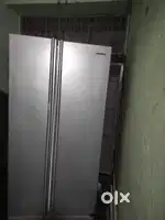 Samsung 600 Litres side/side