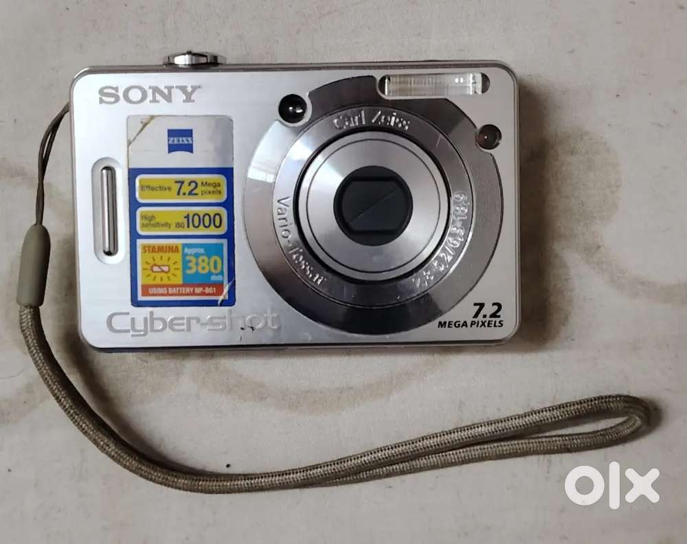 Sony Cybershot DSC W35 7.2 Megapixle Digital Camera