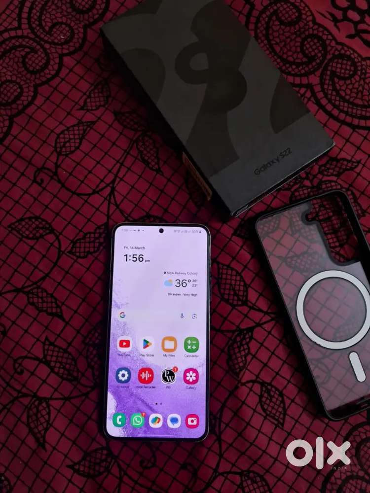 Samsung galaxy s22 5g Superb condition  0scratch bill ,box  ok