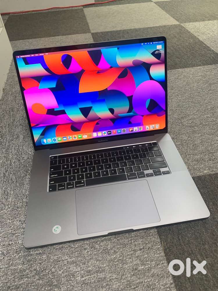 Apple MacBook Pro 5.5GB Graphics 2019 Model i9 32GB 512GB Warranty
