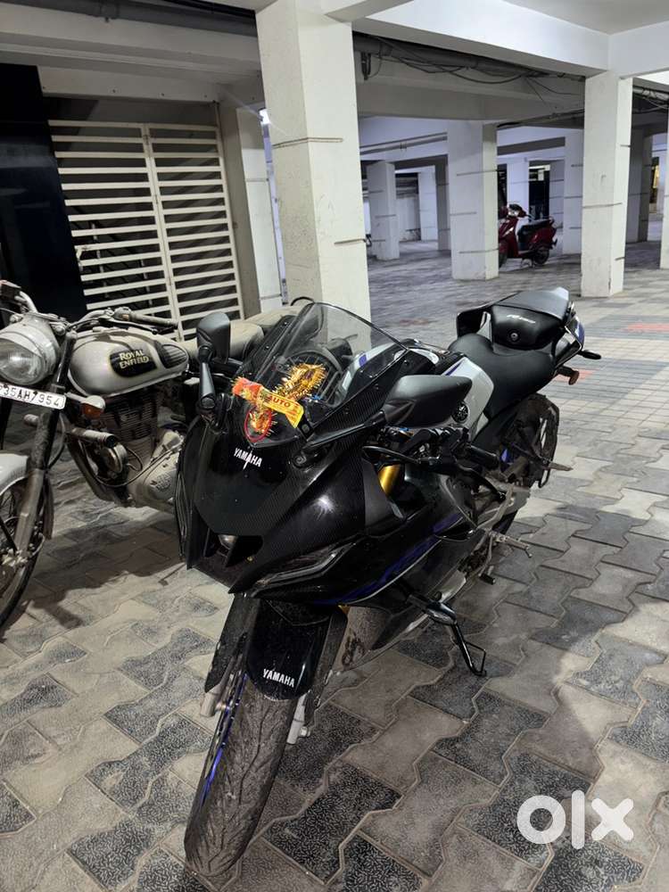 R15v4 carbon edition