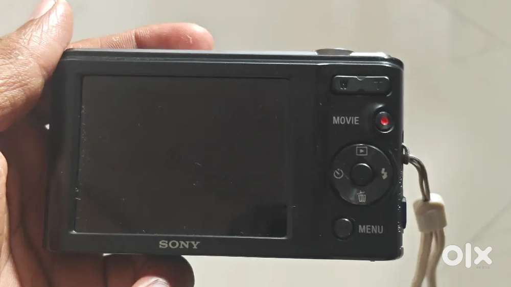Sony cyber shot DSC-W810