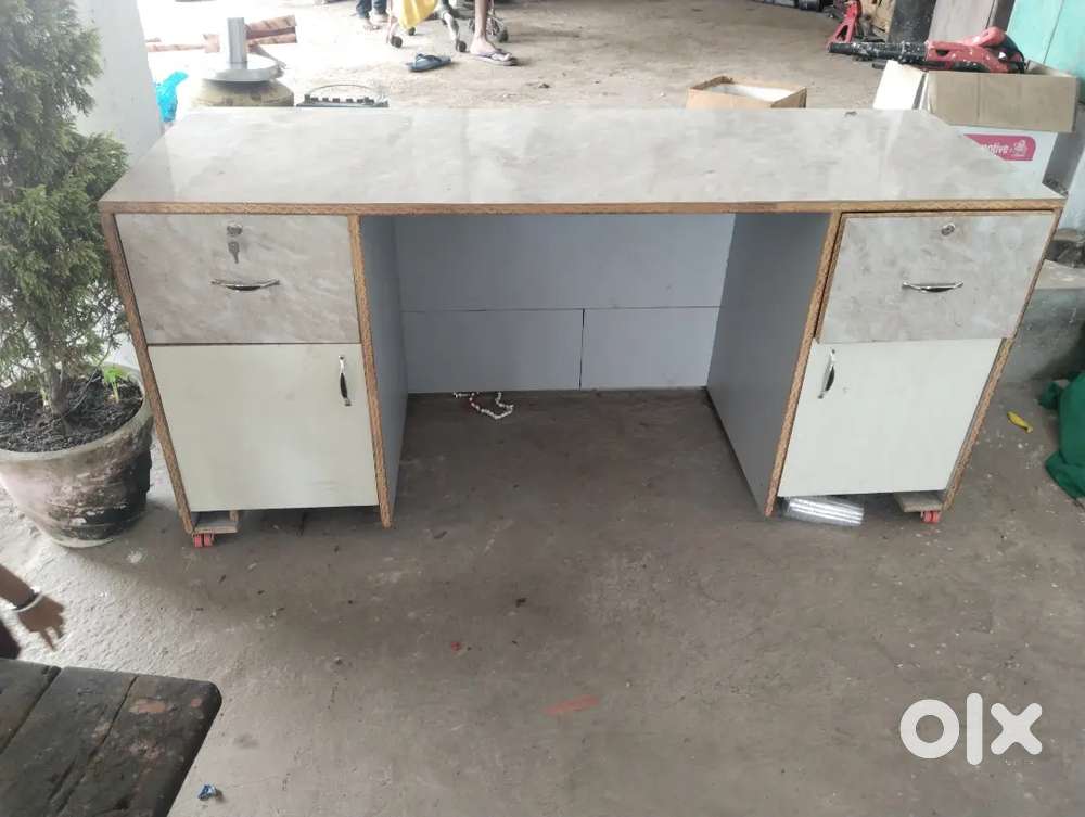 Cash counter