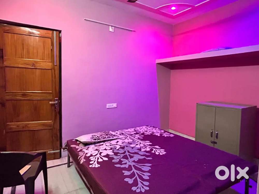 Beautiful(Only for girls and family)1bhk 2kitchen 1bathroom with 1 bed