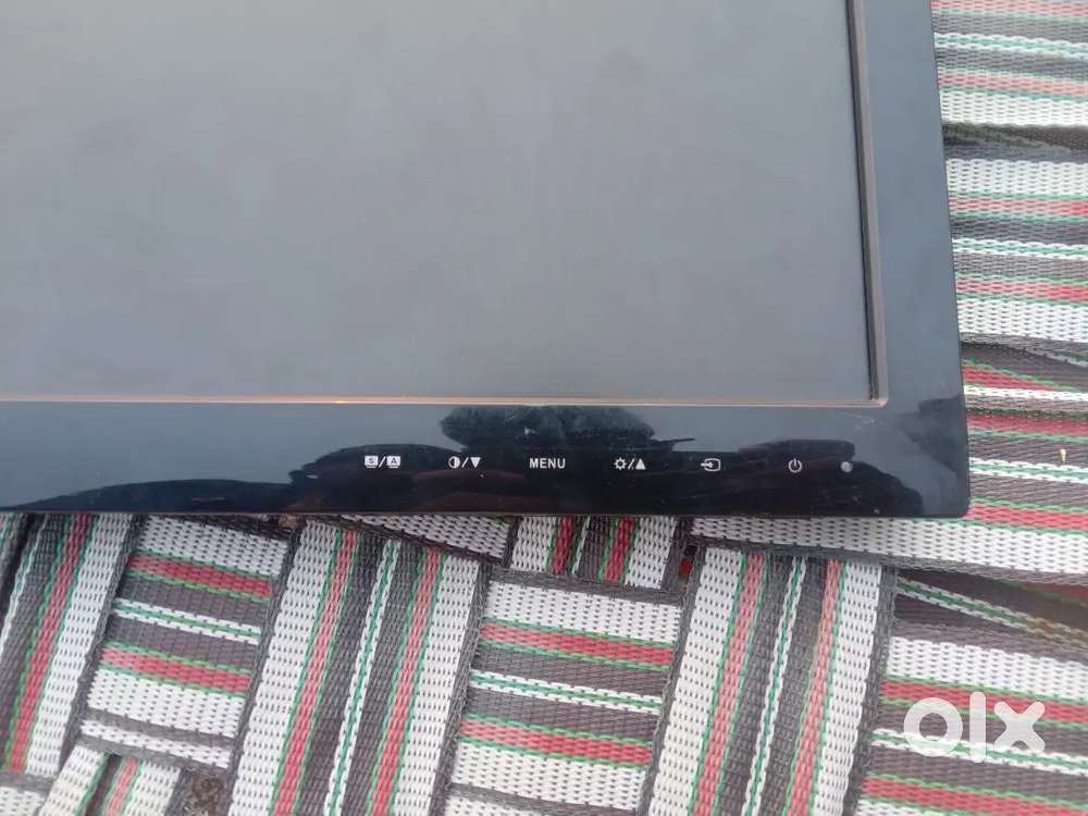 Asus monitor 24 inch 2 month year old