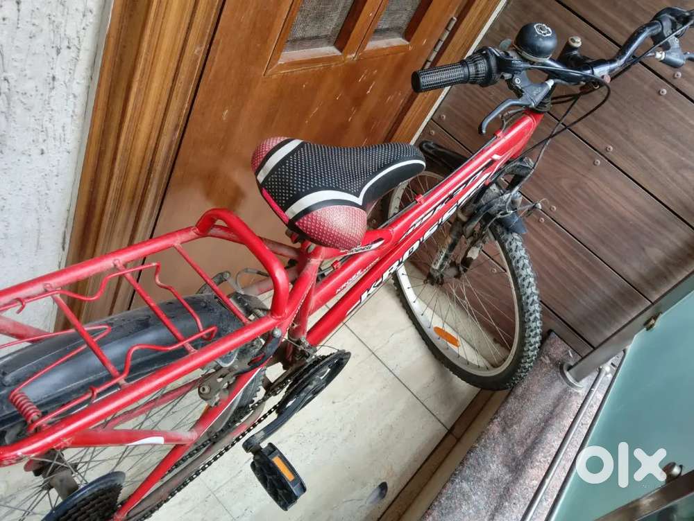 Kross K30 gear Bicycle with adjustable seat