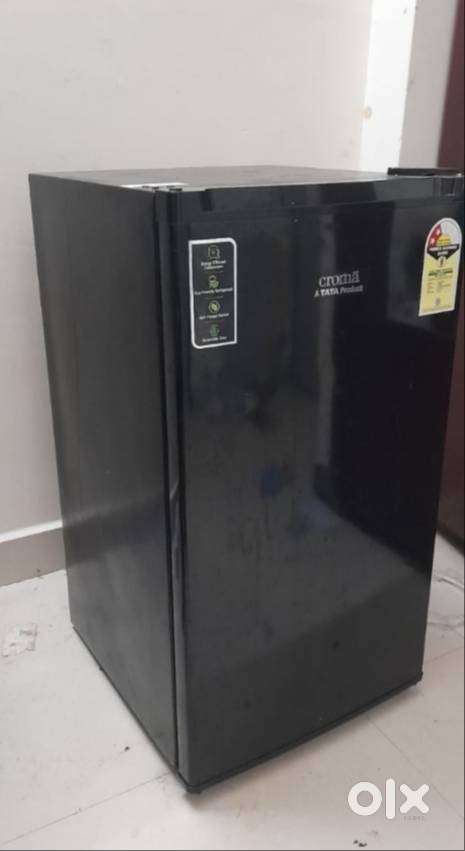 Croma mini fridge