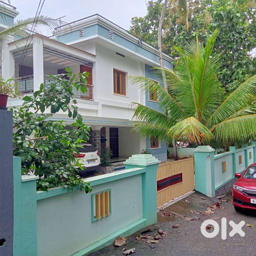 Individual House first floor with modern fittings for Rent Rs.16000