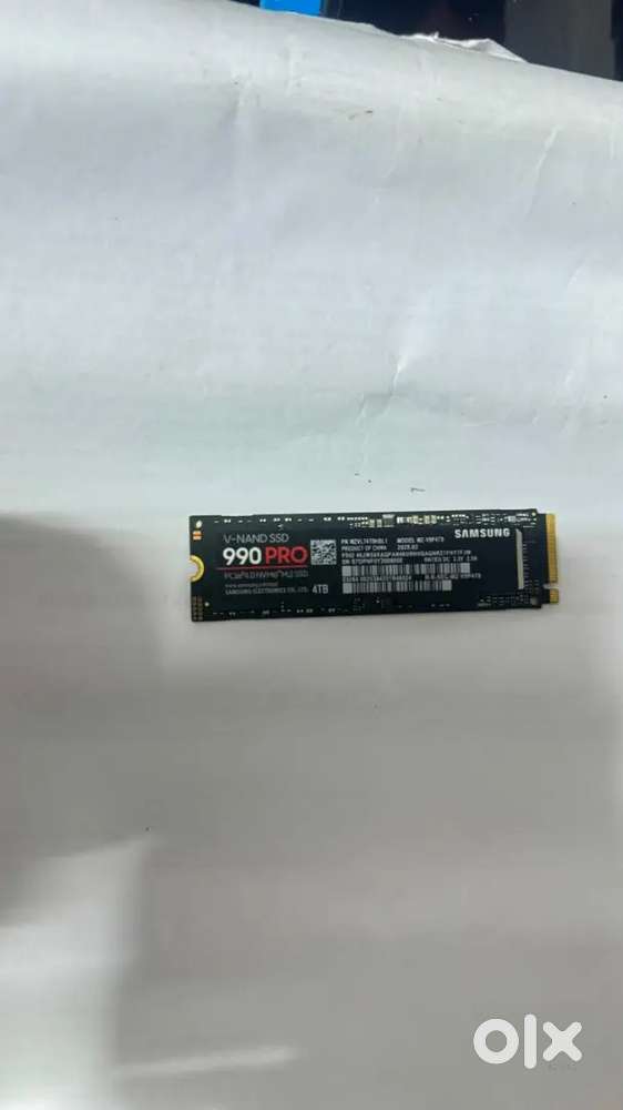 Samsung SSD 9100 PRO 4TB, PCIe 5.0x4 M.2 2280, Speeds Up to14,800MB/s