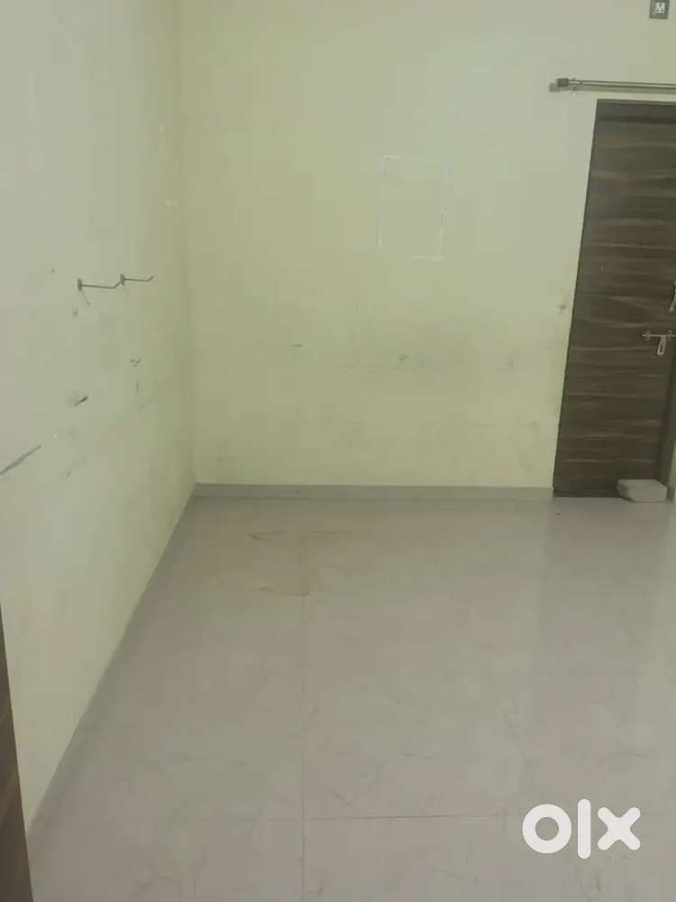 I Need female Roommate for sharing