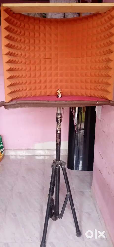 Soundproof Acoustic Recording vocal booth with Stand