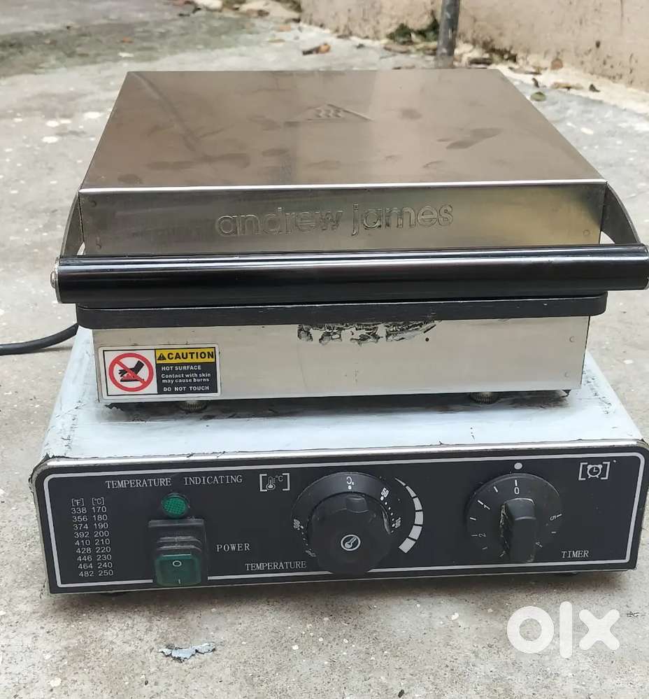Used  Andrew James Stainless Steel  Waffletree Waffle Baker 