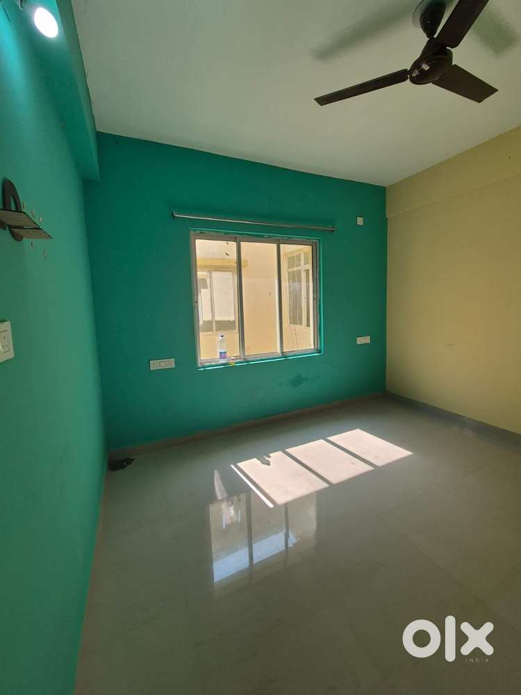 Independent sharing room only for female in Raghunathpur main roadside