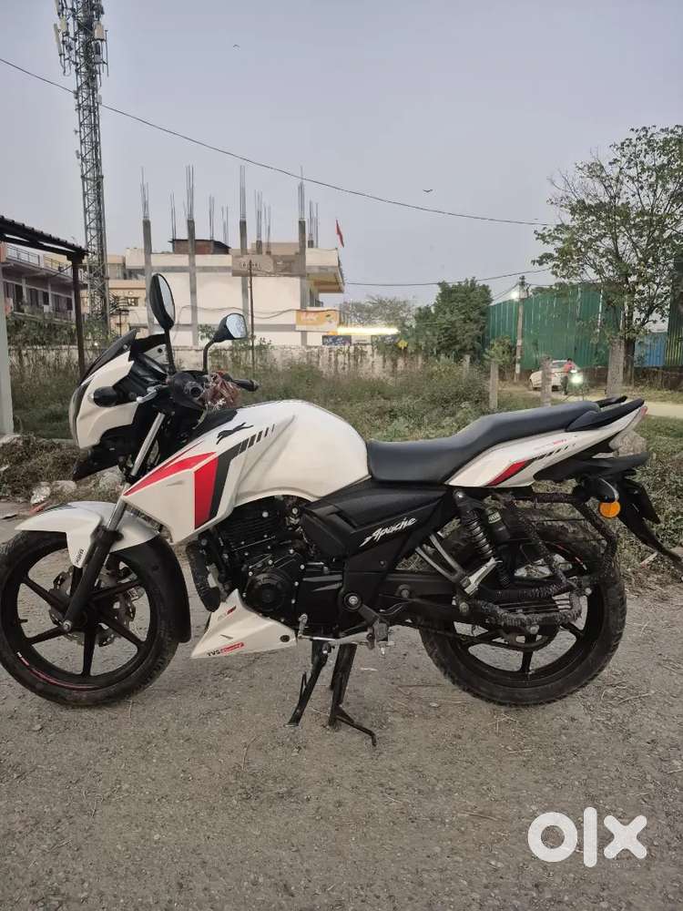Apache RTR 160 2V