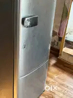 Sumsung refrigerator 223 liter