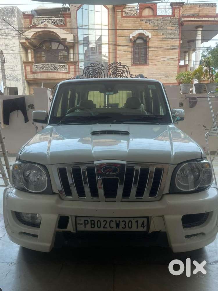 Mahindra Scorpio 2015 Diesel 85000 Km Driven