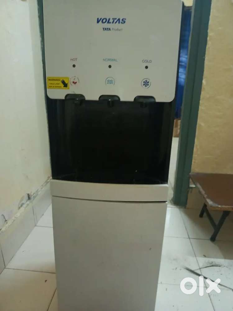 Voltas water dispenser refrigerator